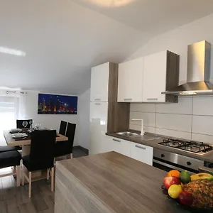  Apartment Petra
