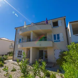  Apartment Dakovic Boba